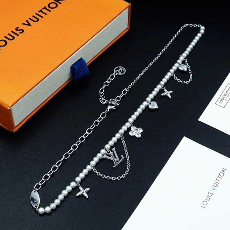 Louis Vuitton Necklaces SunProtective 248506