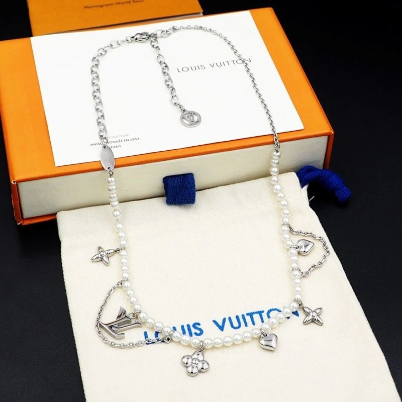 Louis Vuitton Necklaces SunProtective 248506