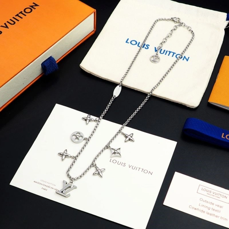 Trendy Louis Vuitton Necklaces 248505