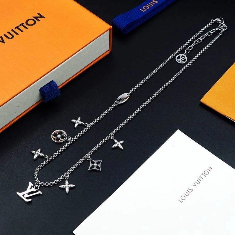 Trendy Louis Vuitton Necklaces 248505