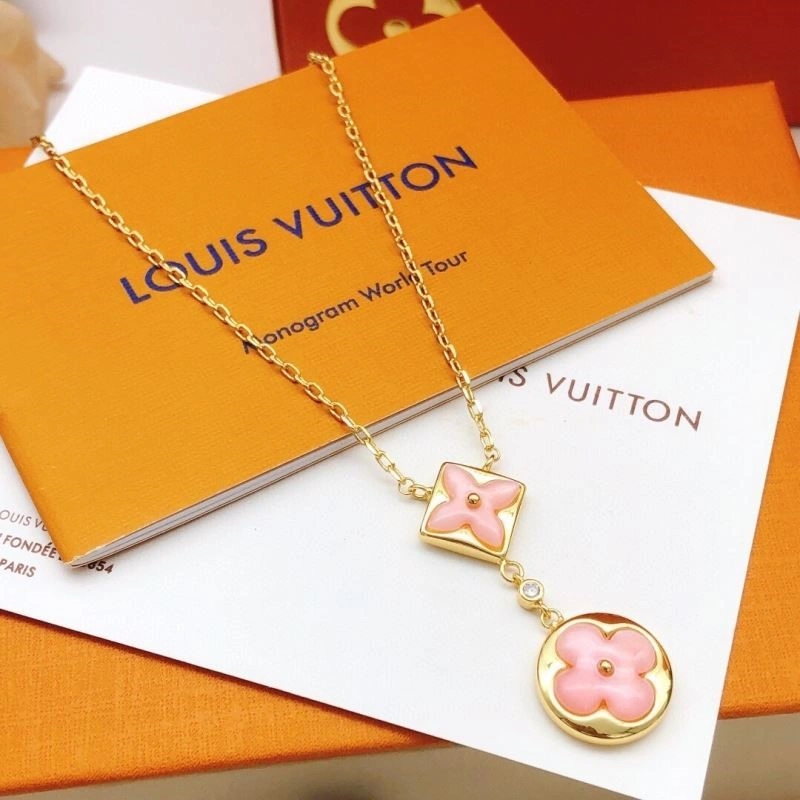 Lightweight Louis Vuitton Necklaces 248485