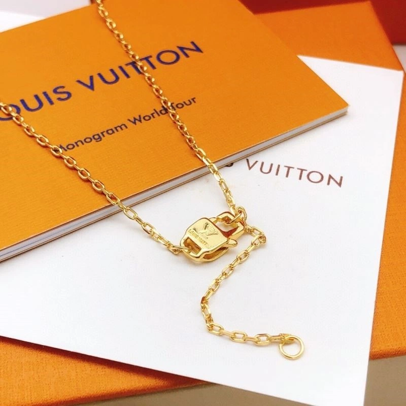 Lightweight Louis Vuitton Necklaces 248485