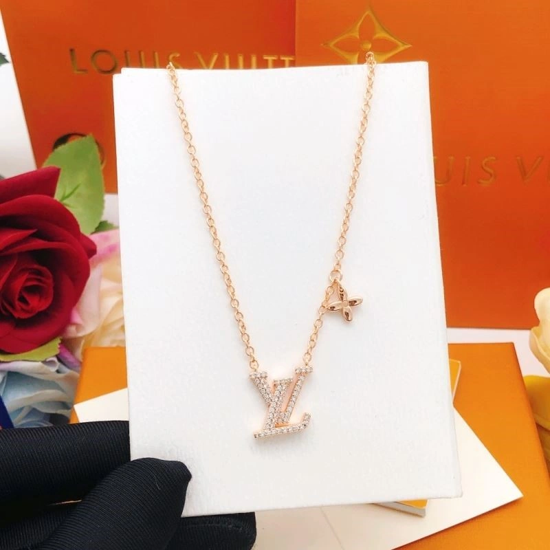 Trendsetting Louis Vuitton Necklaces 248475