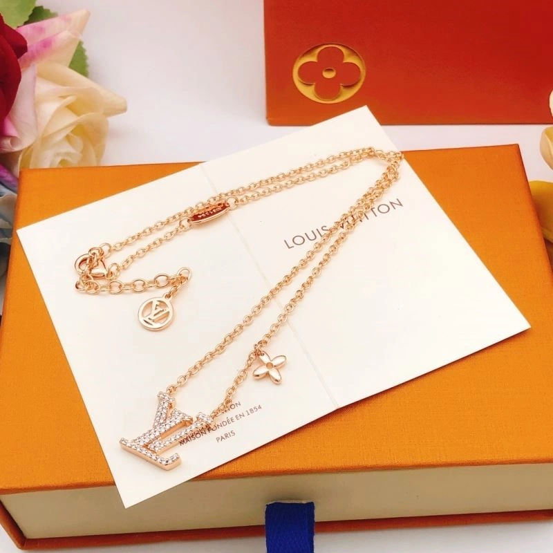 Trendsetting Louis Vuitton Necklaces 248475