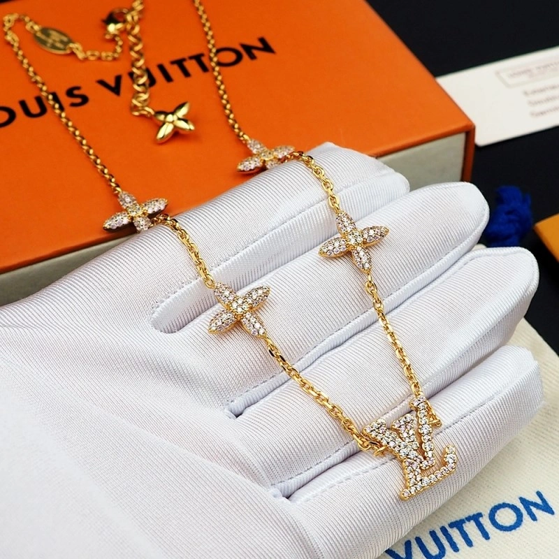 Louis Vuitton Necklaces ModernLook 248492