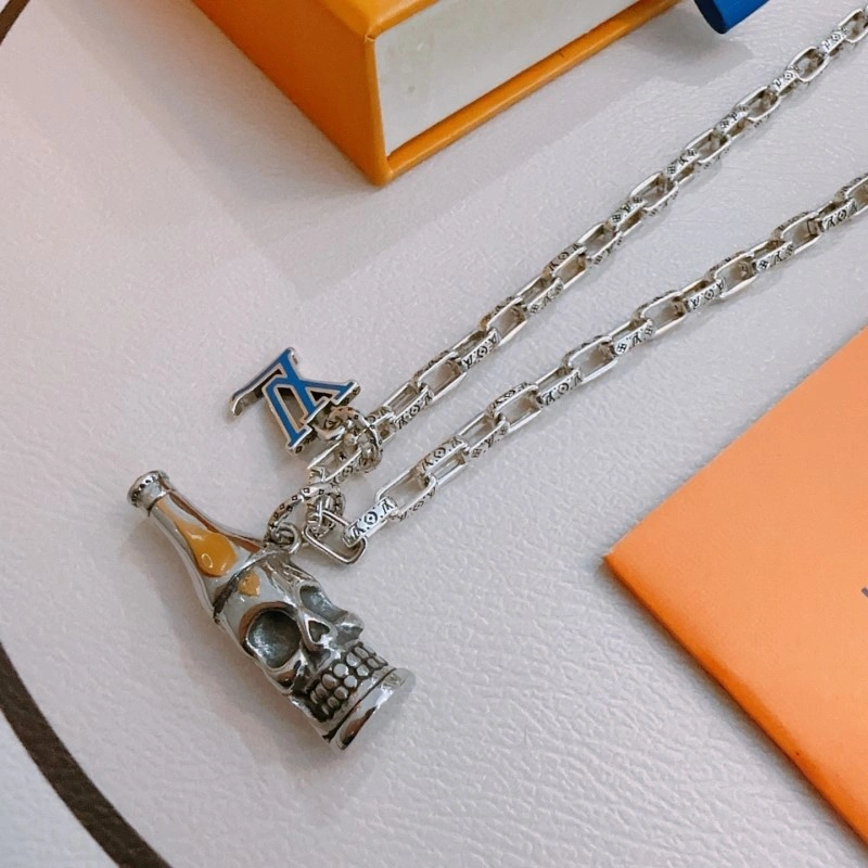 HighPerformance Louis Vuitton Necklaces 248471