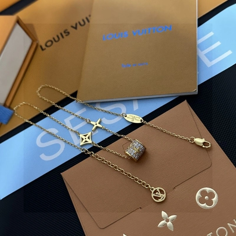 Louis Vuitton Necklaces RelaxedFit 248466