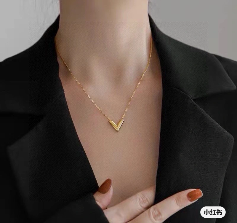 Louis Vuitton Necklaces Compact 248442