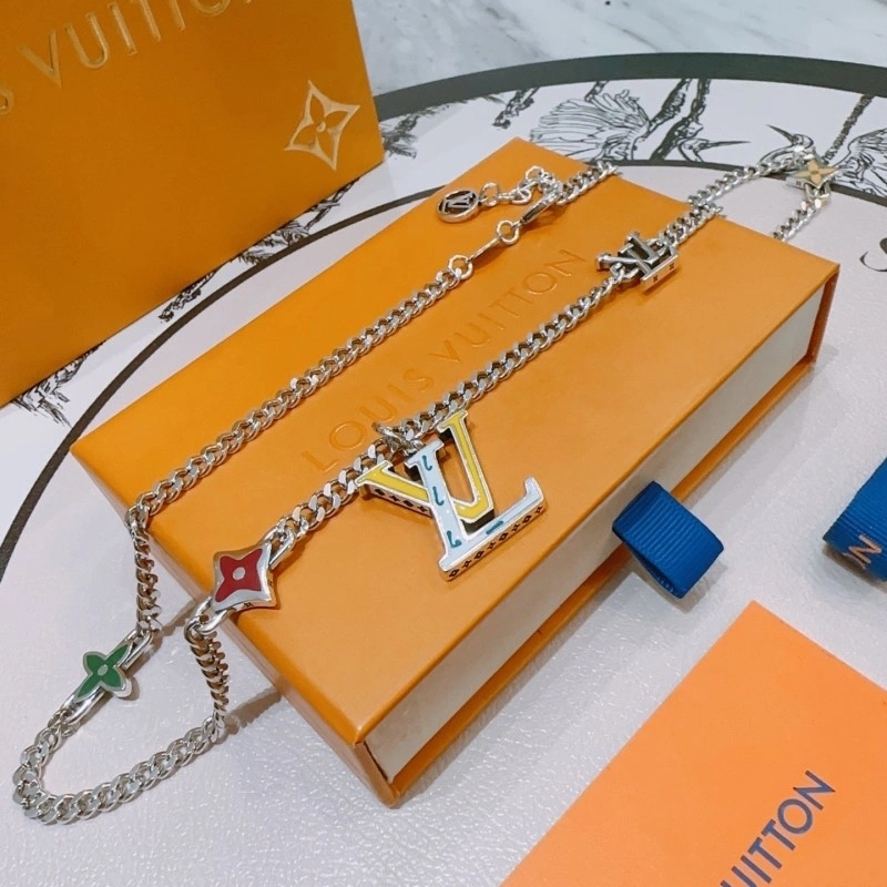 Refined Louis Vuitton Necklaces 248455
