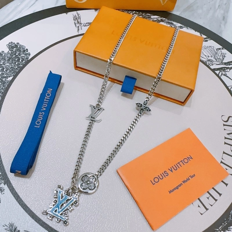 Vibrant Louis Vuitton Necklaces 248446