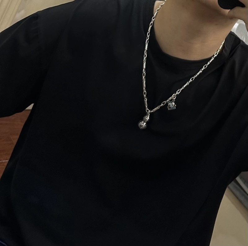 Louis Vuitton Necklaces Fashionable 248451