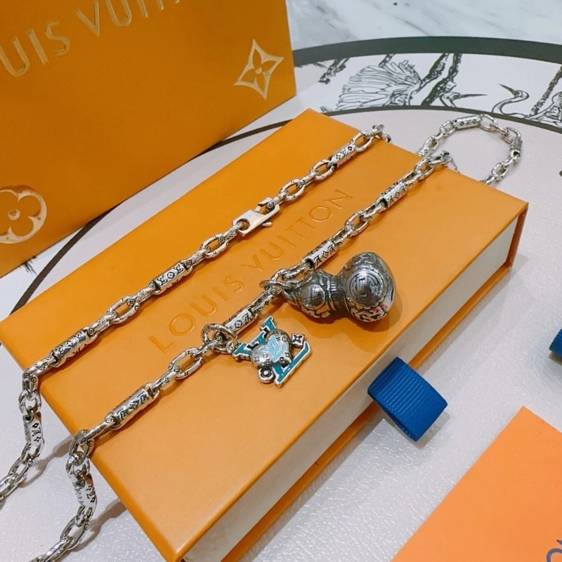 Louis Vuitton Necklaces Fashionable 248451