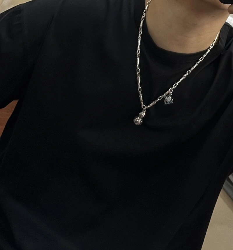 Louis Vuitton Necklaces Fashionable 248451