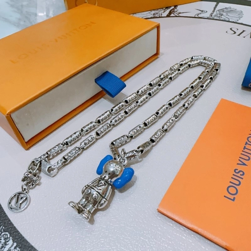 Sporty Louis Vuitton Necklaces 248459