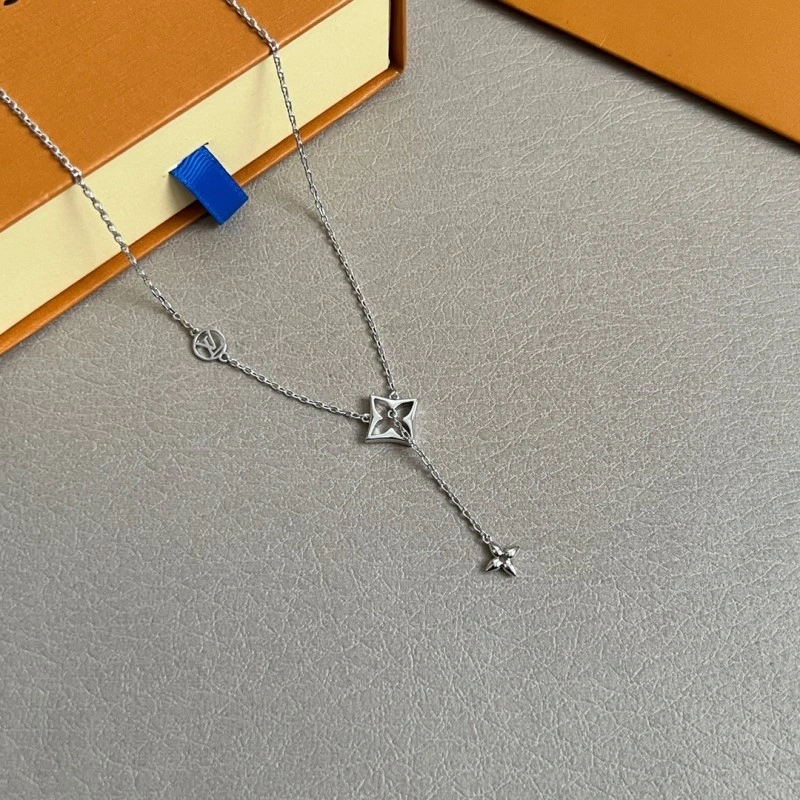 Louis Vuitton Necklaces SmoothTexture 248439