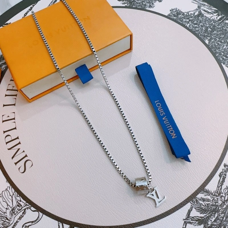 Louis Vuitton Necklaces WellDesigned 248447