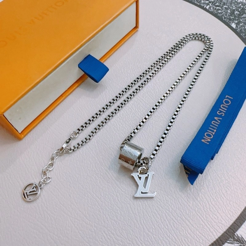 Louis Vuitton Necklaces WellDesigned 248447