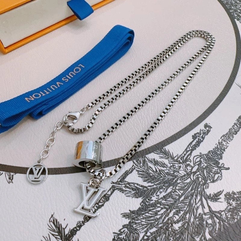 Louis Vuitton Necklaces WellDesigned 248447