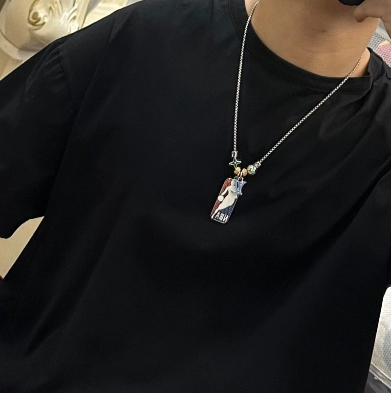Sustainable Louis Vuitton Necklaces 248435