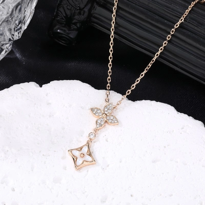 Comfortable Louis Vuitton Necklaces 248429