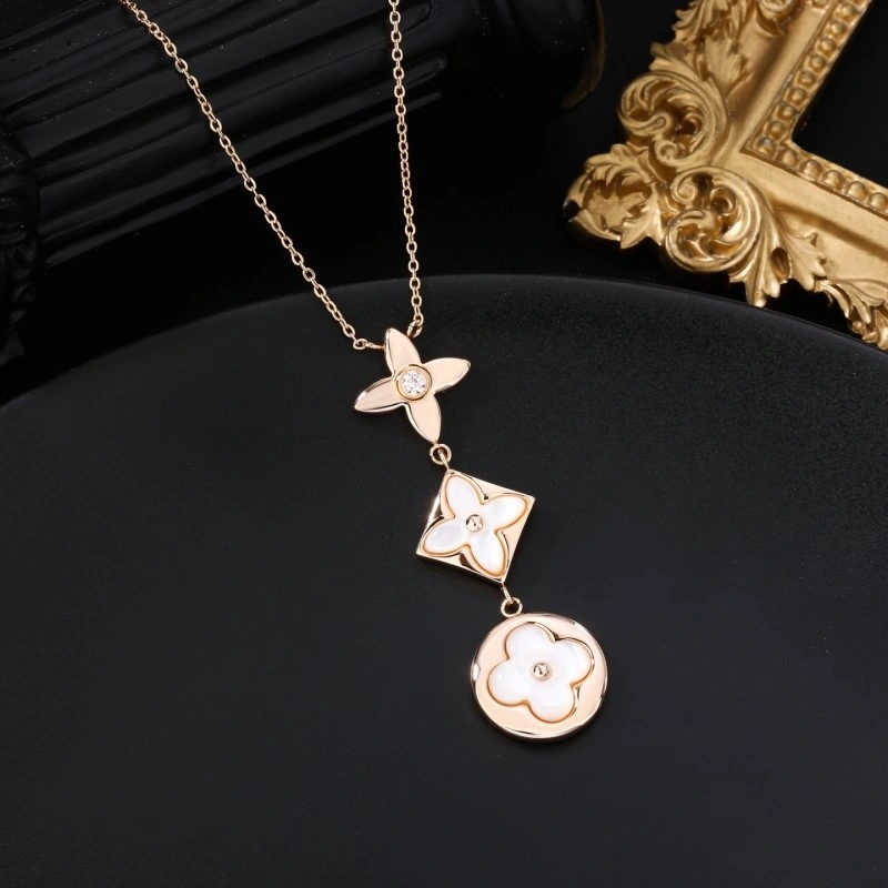 Attractive Louis Vuitton Necklaces 248436