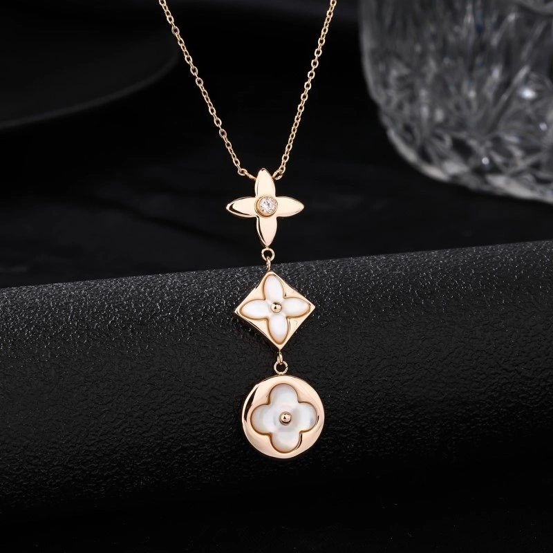 Attractive Louis Vuitton Necklaces 248436
