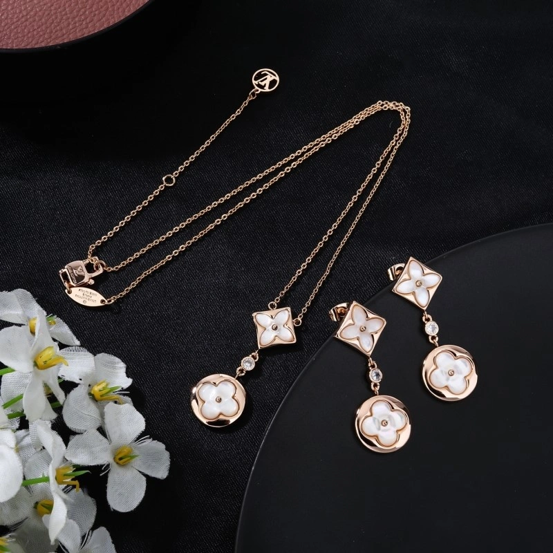 Louis Vuitton Necklaces TravelReady 248430