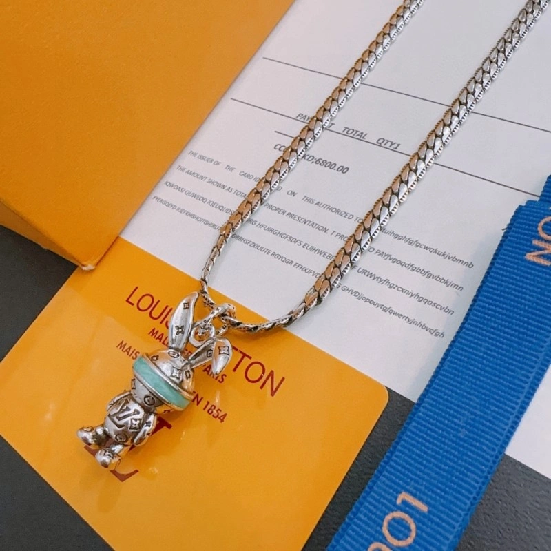 Louis Vuitton Necklaces Packable 248431