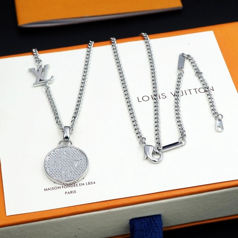 Louis Vuitton Necklaces Sustainable 248422