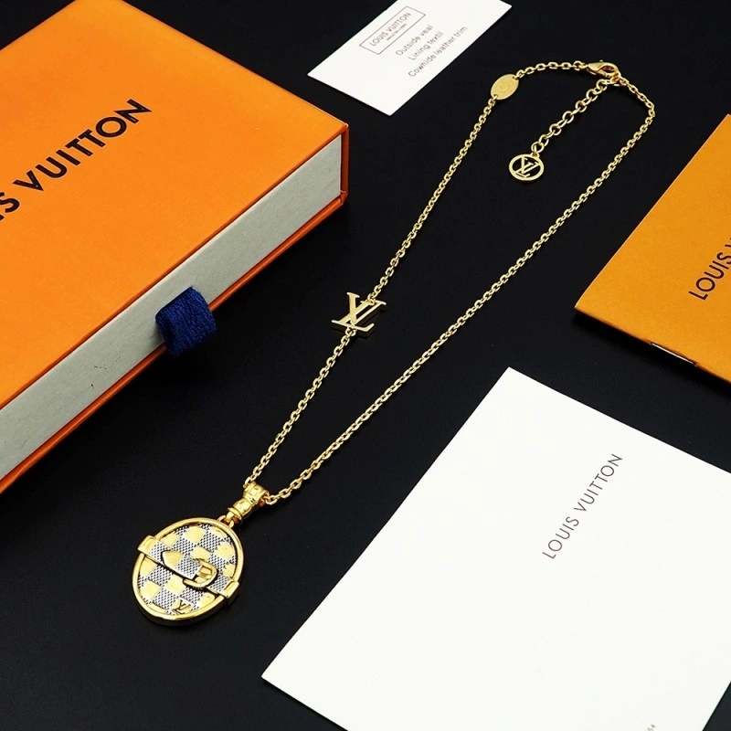 Louis Vuitton Necklaces Comfortable 248420