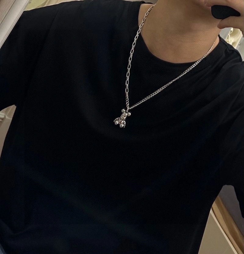 Resilient Louis Vuitton Necklaces 248418