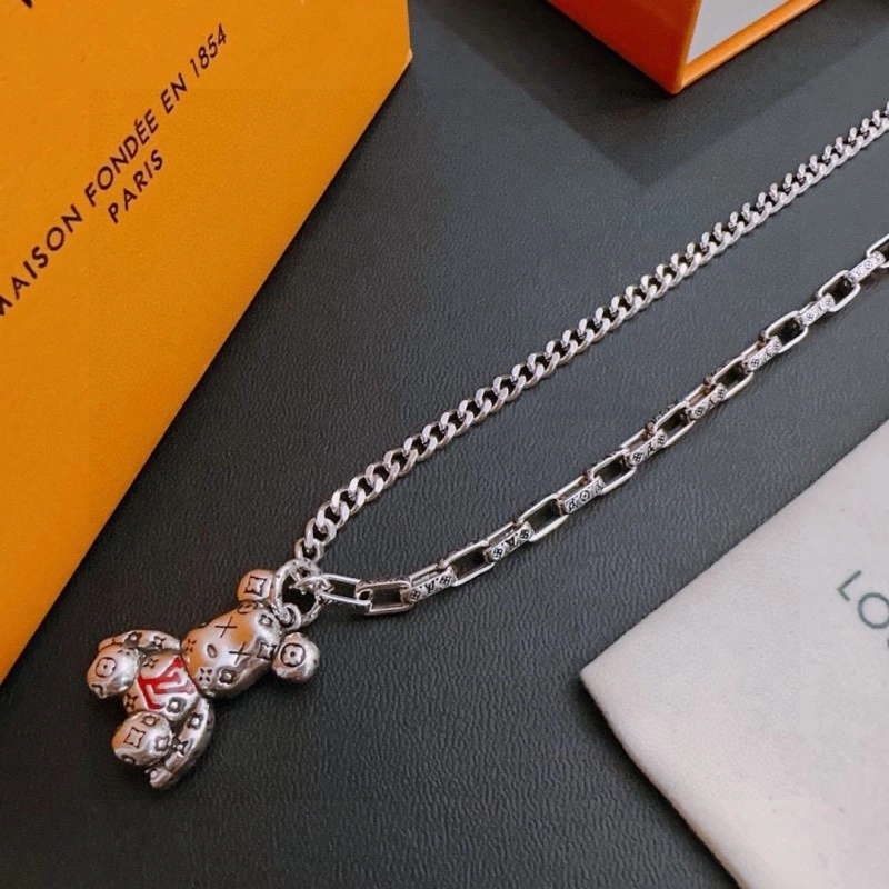 Resilient Louis Vuitton Necklaces 248418