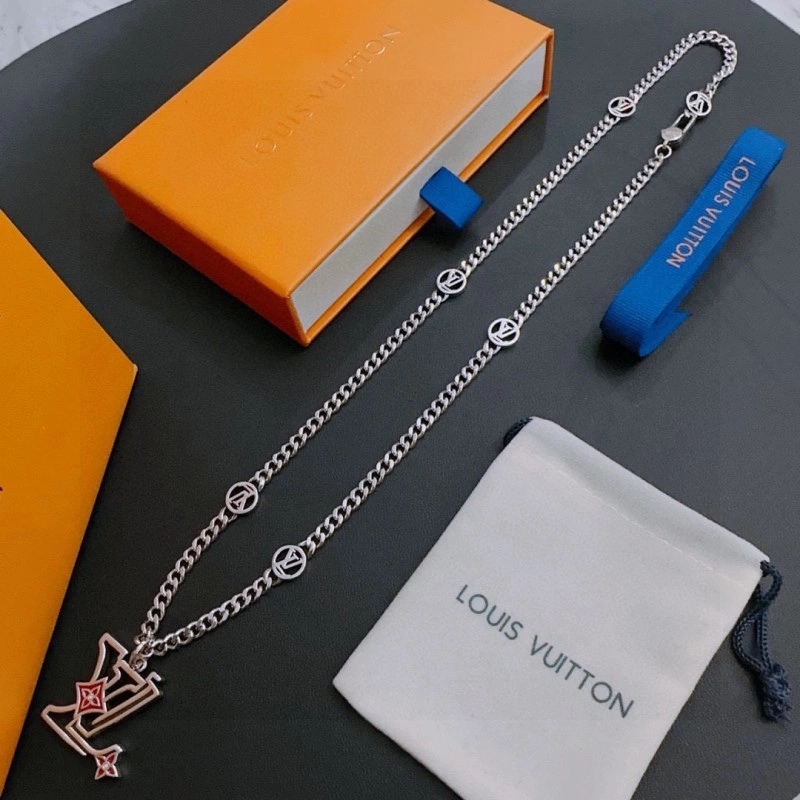 Louis Vuitton Necklaces Resilient 248416