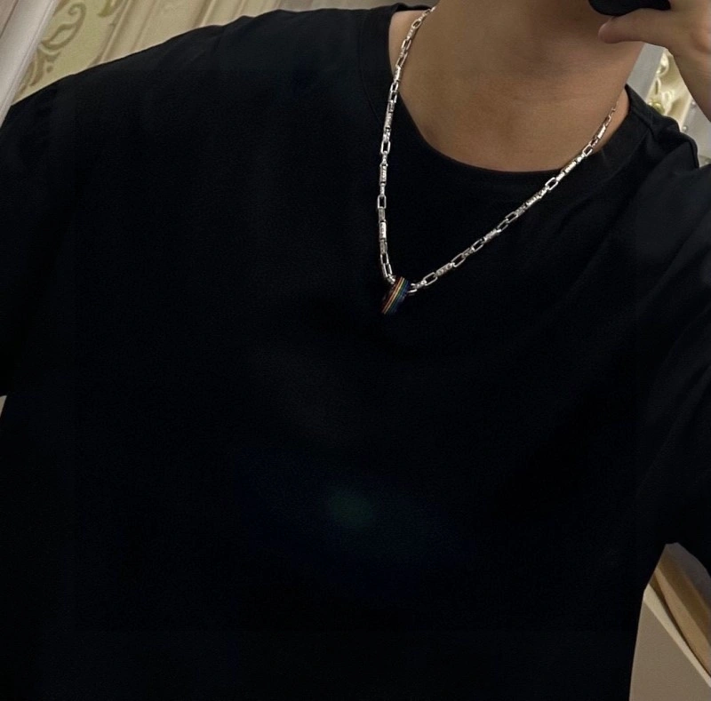 Elegant Louis Vuitton Necklaces 248415