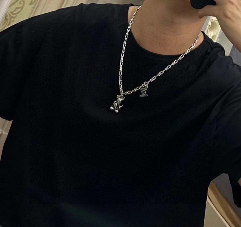 Louis Vuitton Necklaces MoistureWicking 248414
