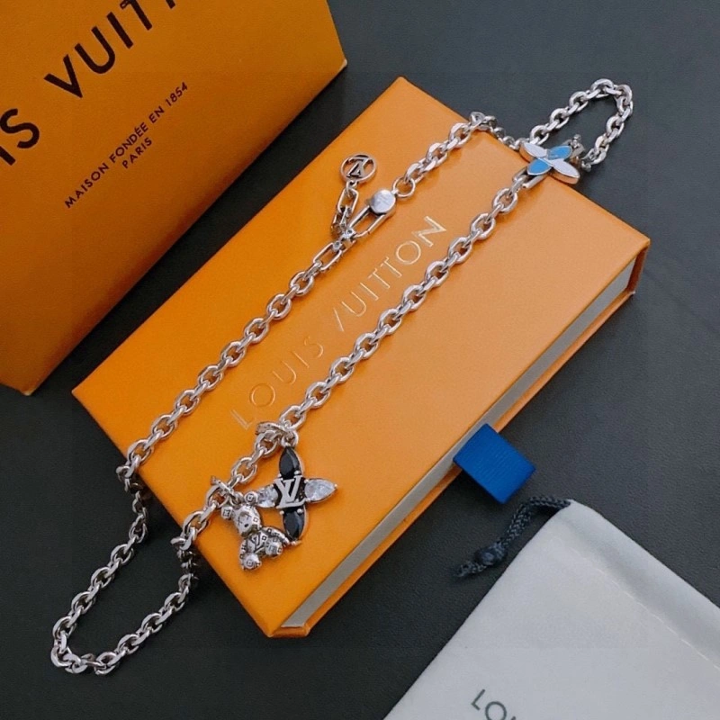 QuickDry Louis Vuitton Necklaces 248411