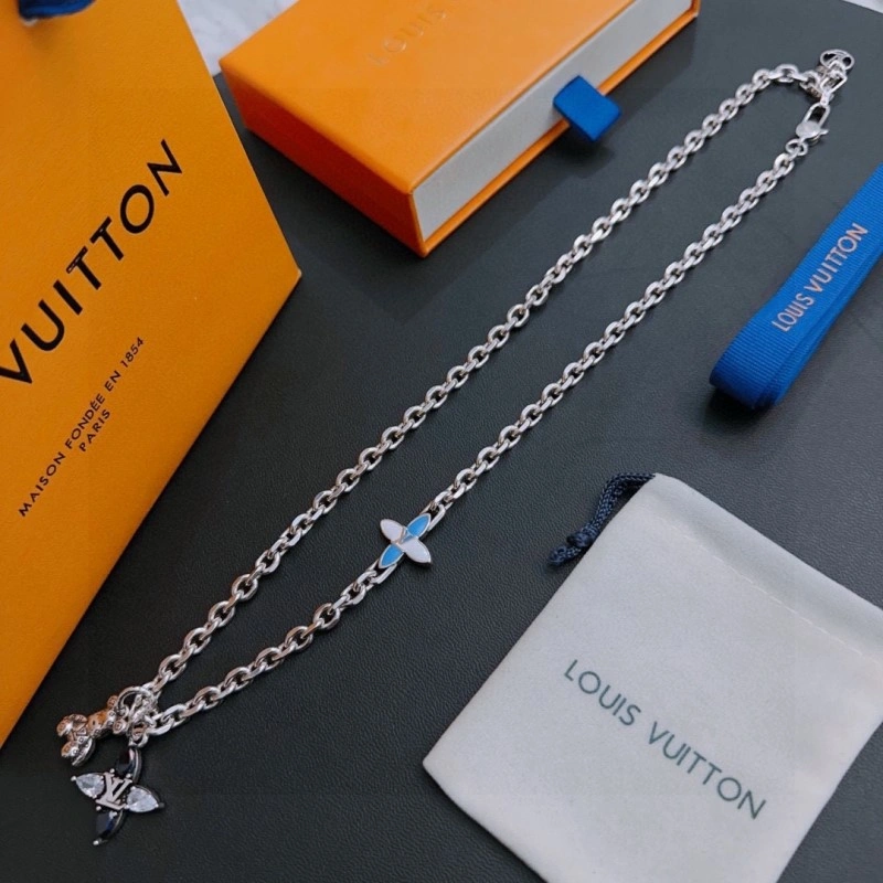 QuickDry Louis Vuitton Necklaces 248411
