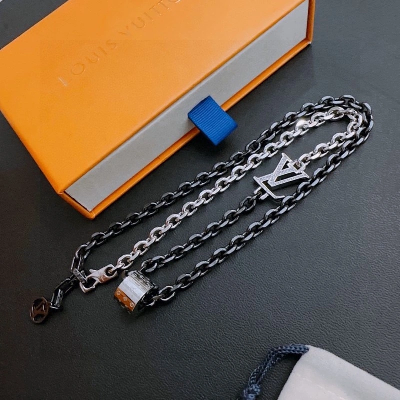 Stretchable Louis Vuitton Necklaces 248409