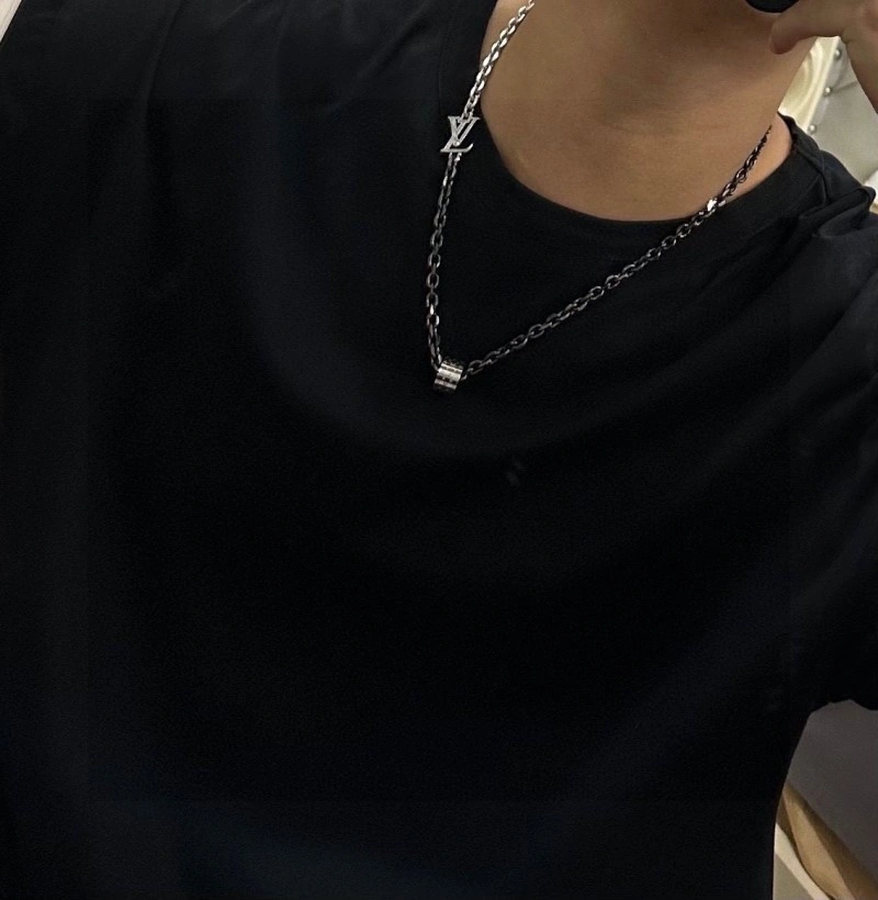 Stretchable Louis Vuitton Necklaces 248409
