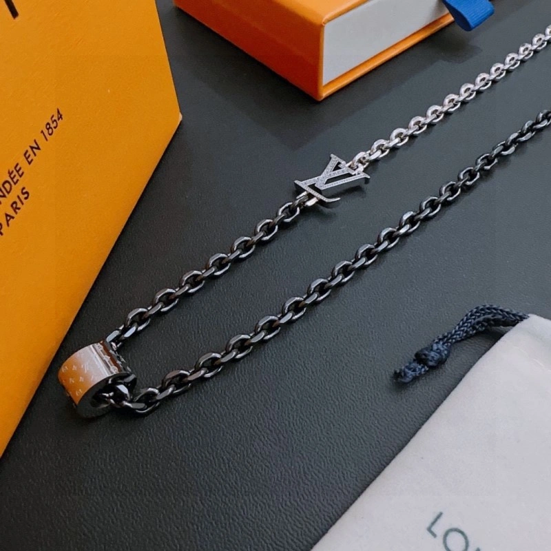 Stretchable Louis Vuitton Necklaces 248409