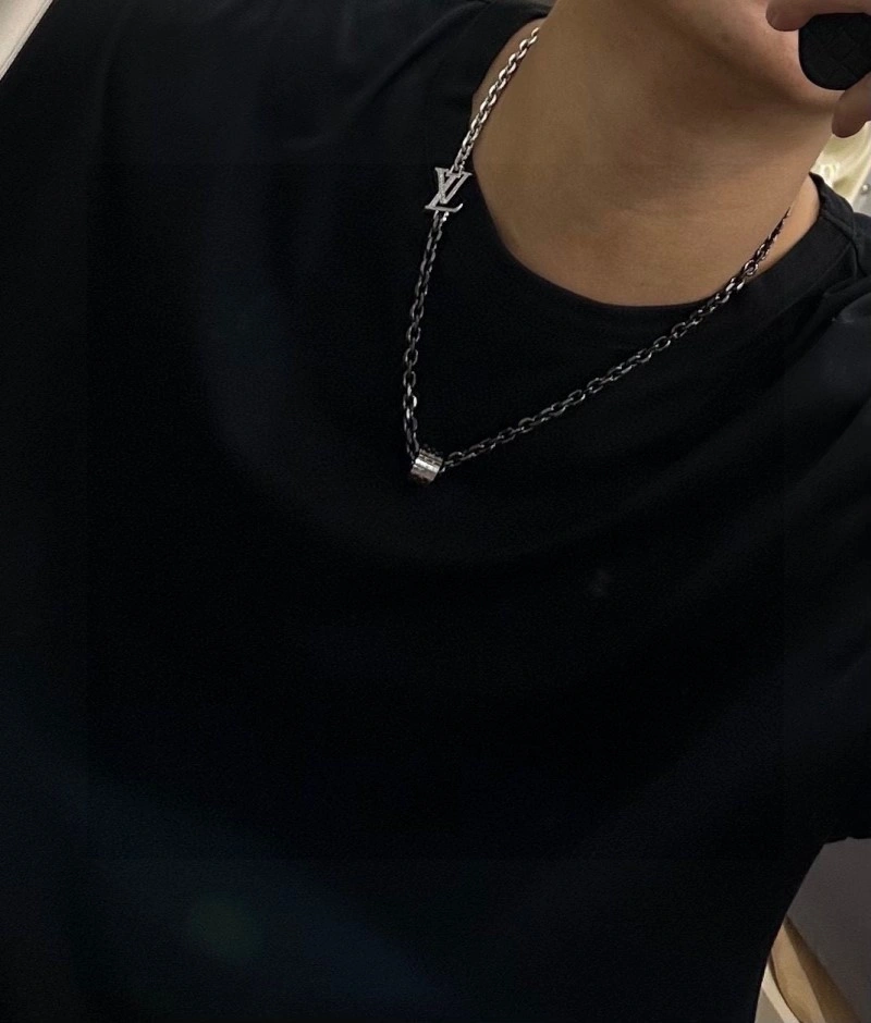 Stretchable Louis Vuitton Necklaces 248409