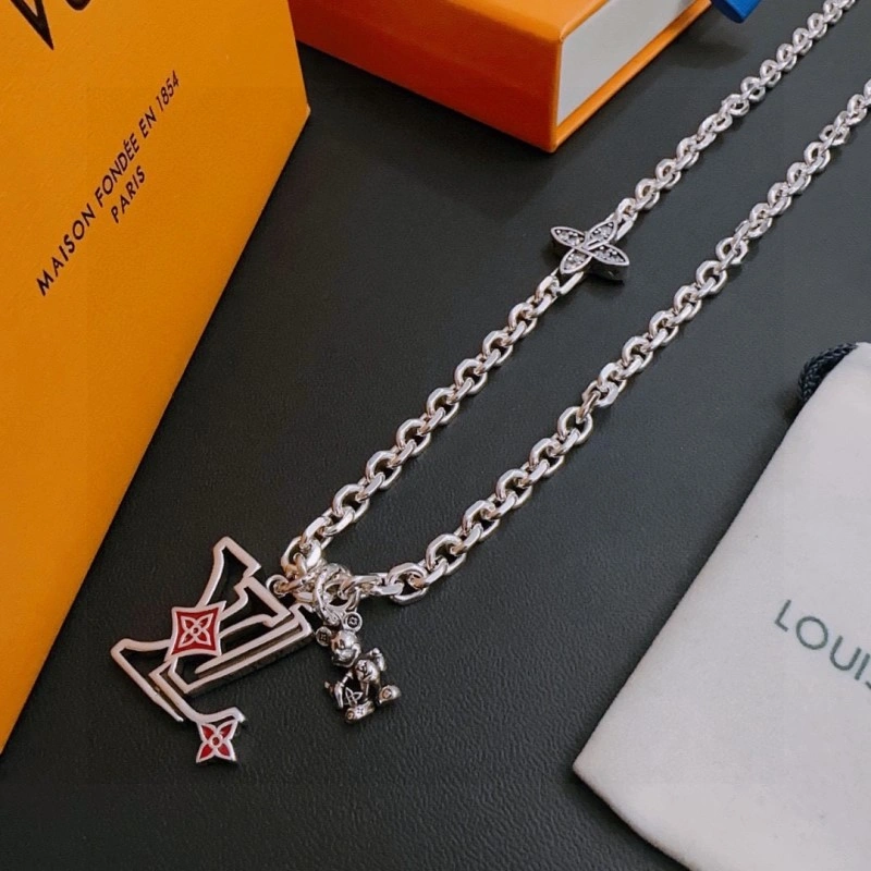 Sporty Louis Vuitton Necklaces 248406