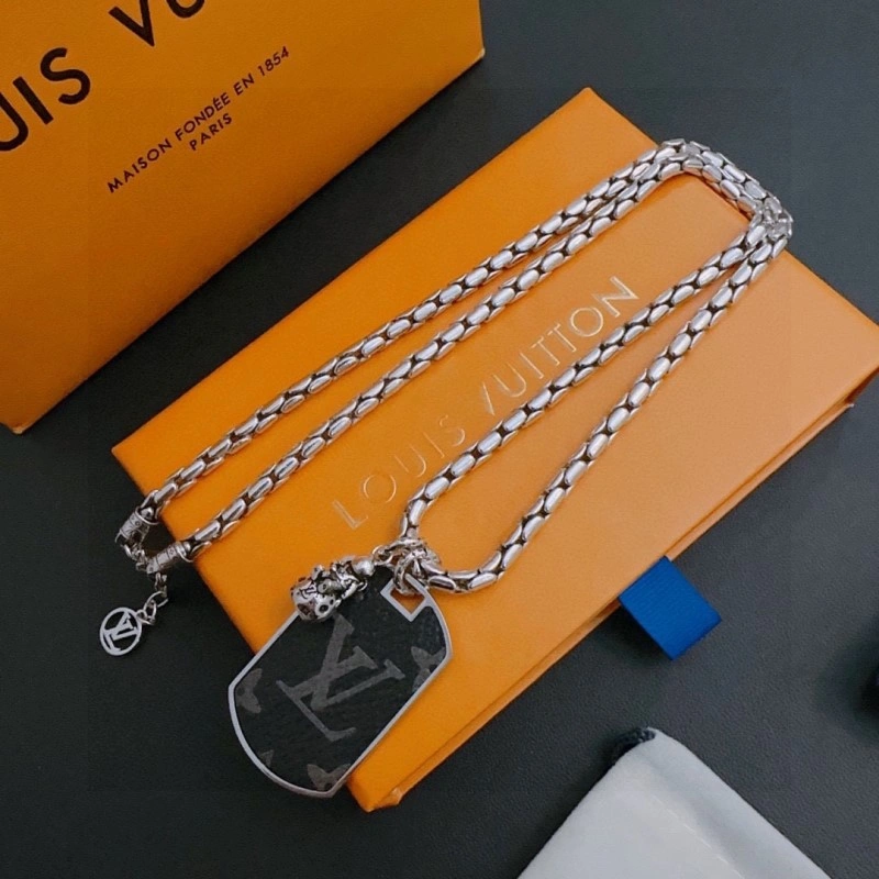 Casual Louis Vuitton Necklaces 248407