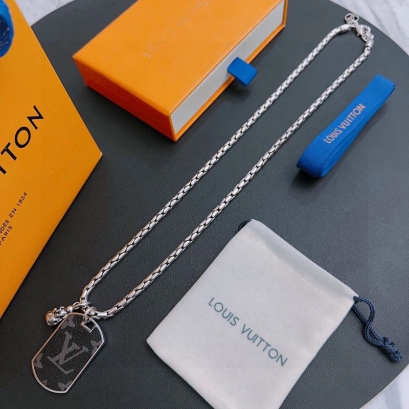 Casual Louis Vuitton Necklaces 248407