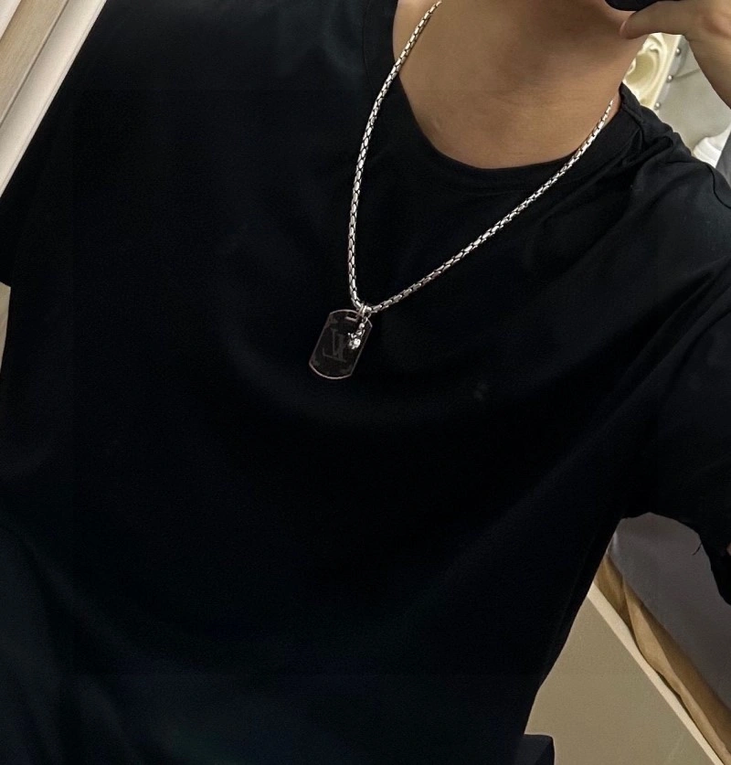 Casual Louis Vuitton Necklaces 248407