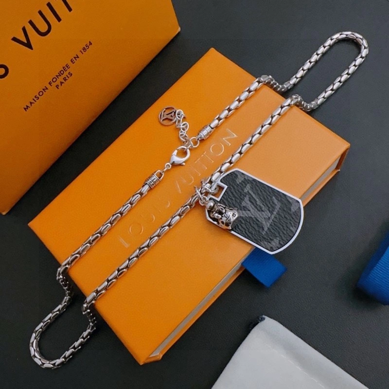 Casual Louis Vuitton Necklaces 248407
