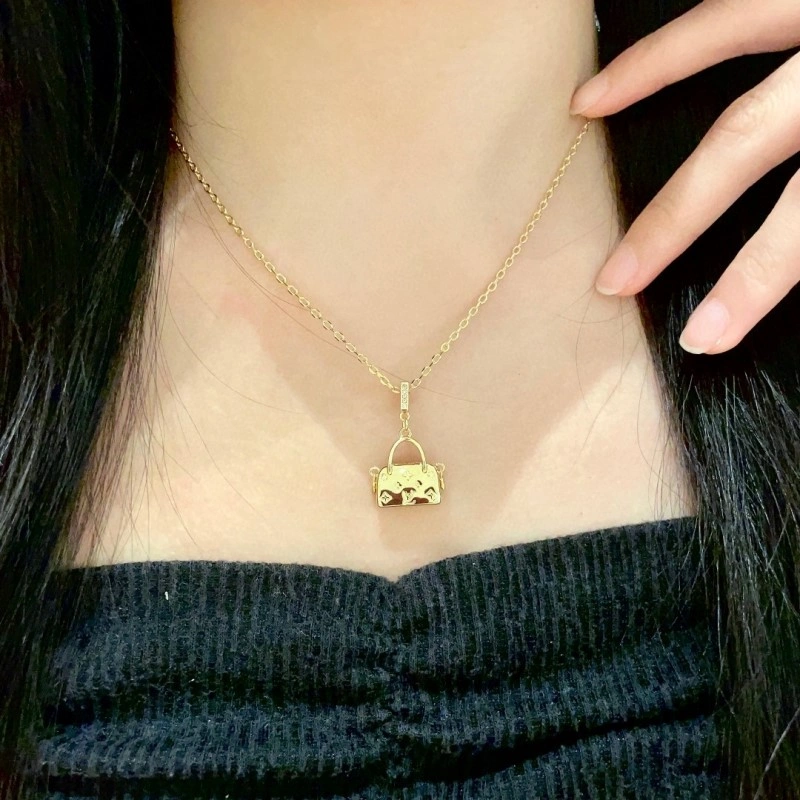 Louis Vuitton Necklaces Breathable 248405