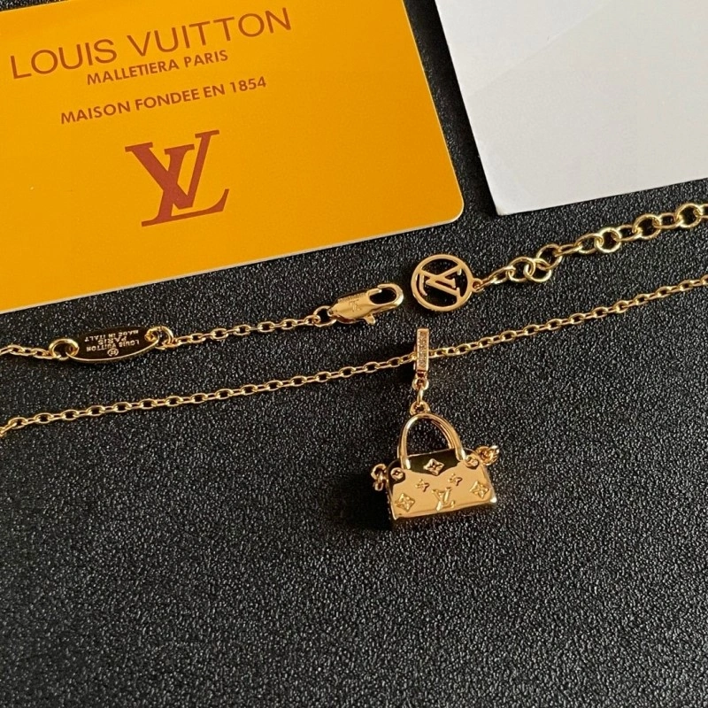 Louis Vuitton Necklaces Breathable 248405