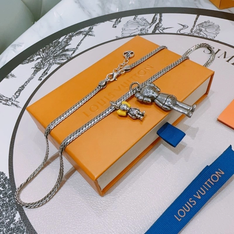 Louis Vuitton Necklaces Bold 248387