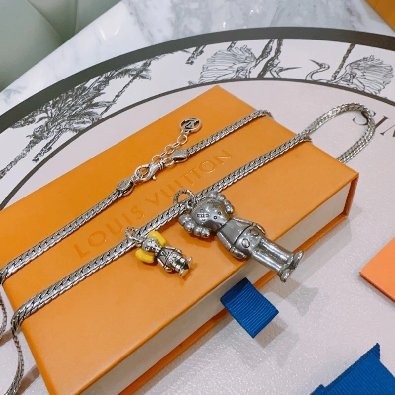 Louis Vuitton Necklaces Bold 248387